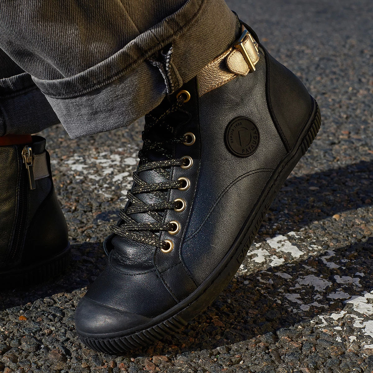 Pataugas BANJOU LATSA/MIX F4H NOIR/DORÉ 3 Pataugas BANJOU LATSA/MIX F4H NOIR/DORÉ - Image 3